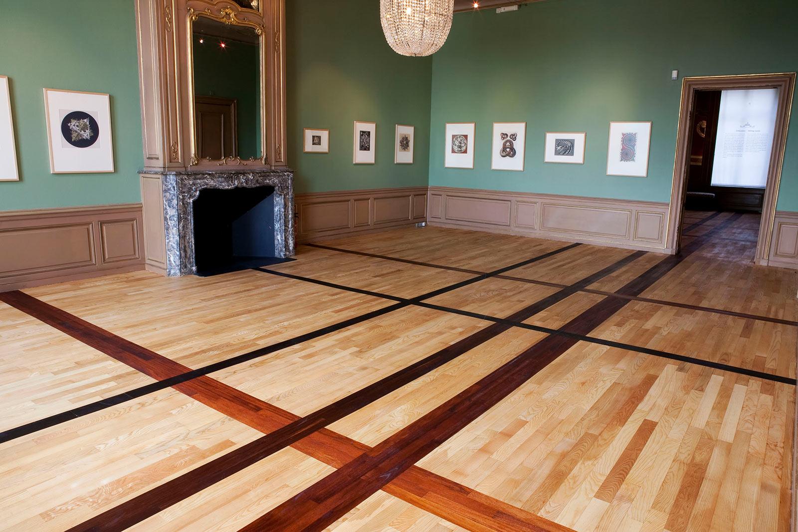 Parketvloer van Donald Judd. Foto: Isabel Nabuurs