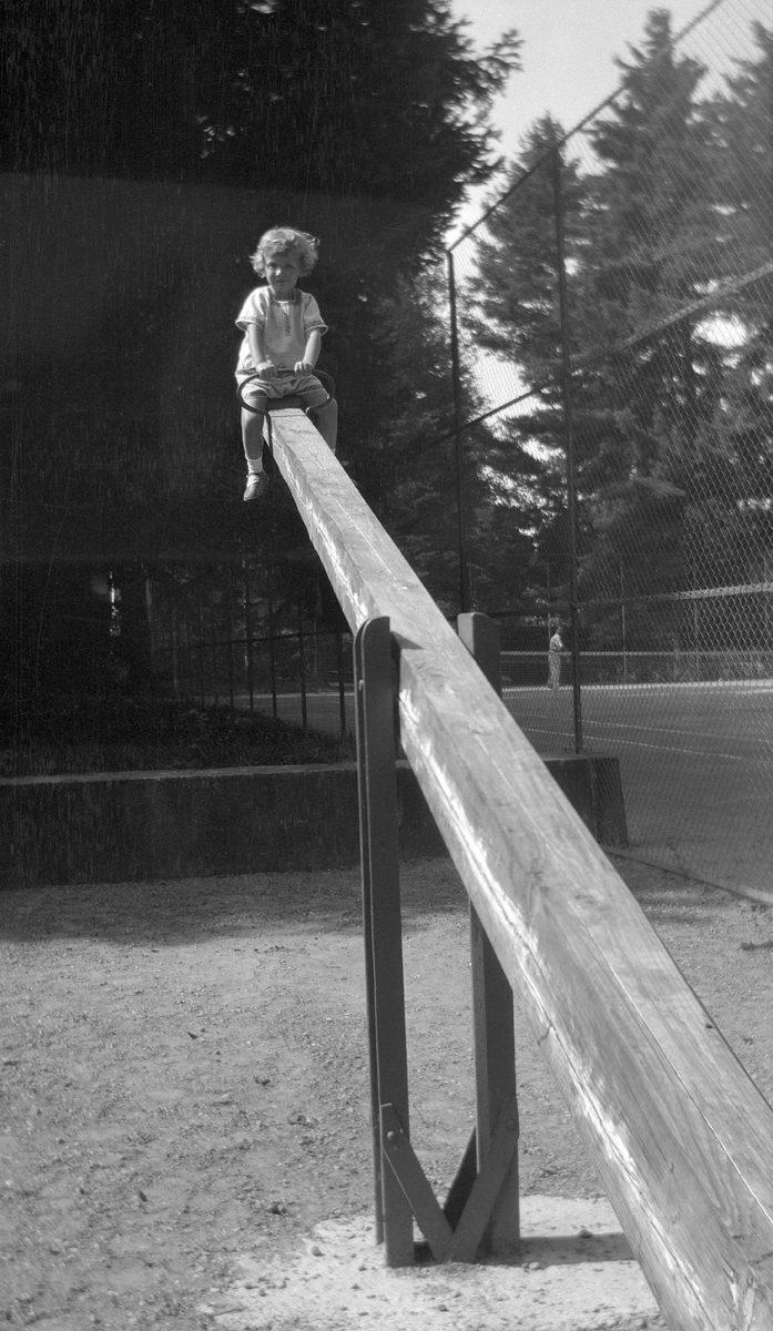 George Arnold Escher op de wip, 6 september 1929